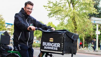 Word bezorger bij Burger Business